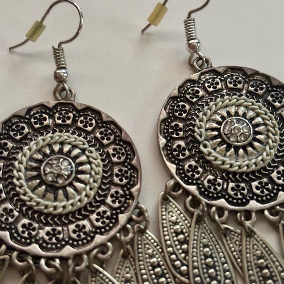 Jewelry - Silver Bohemian Filigree Drop Earrings